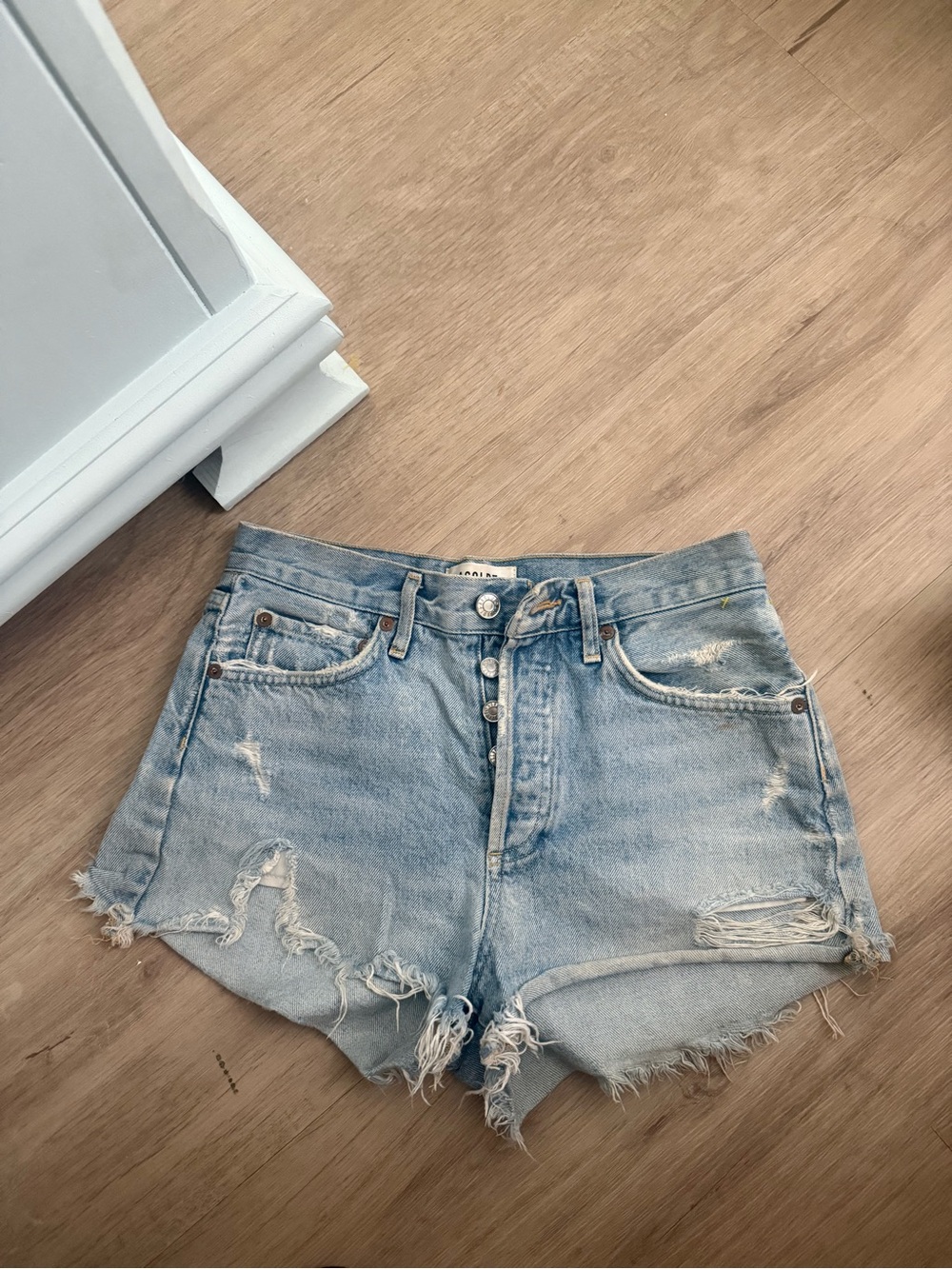 AGOLDE Size 24 Jean shorts